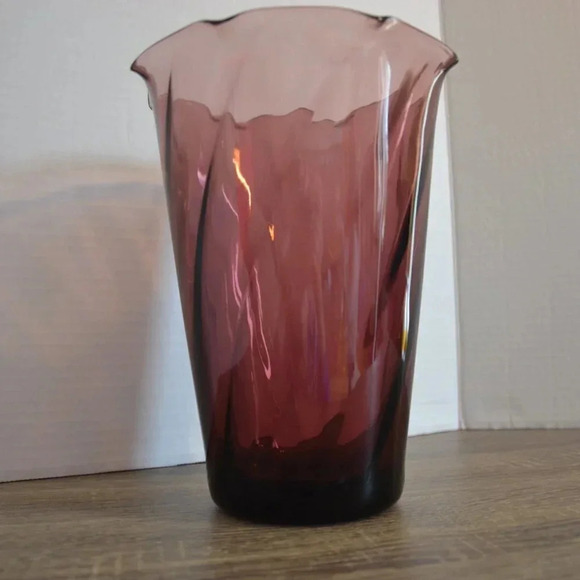Vtg Hazel Atlas Amethyst  Glass Vase - Picture 2 of 4